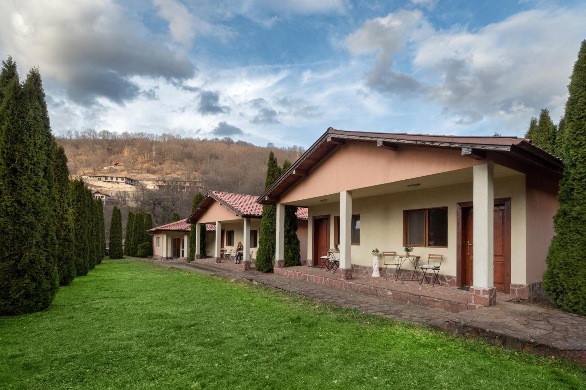 Вили Тихия Кът Ribarica Exterior photo