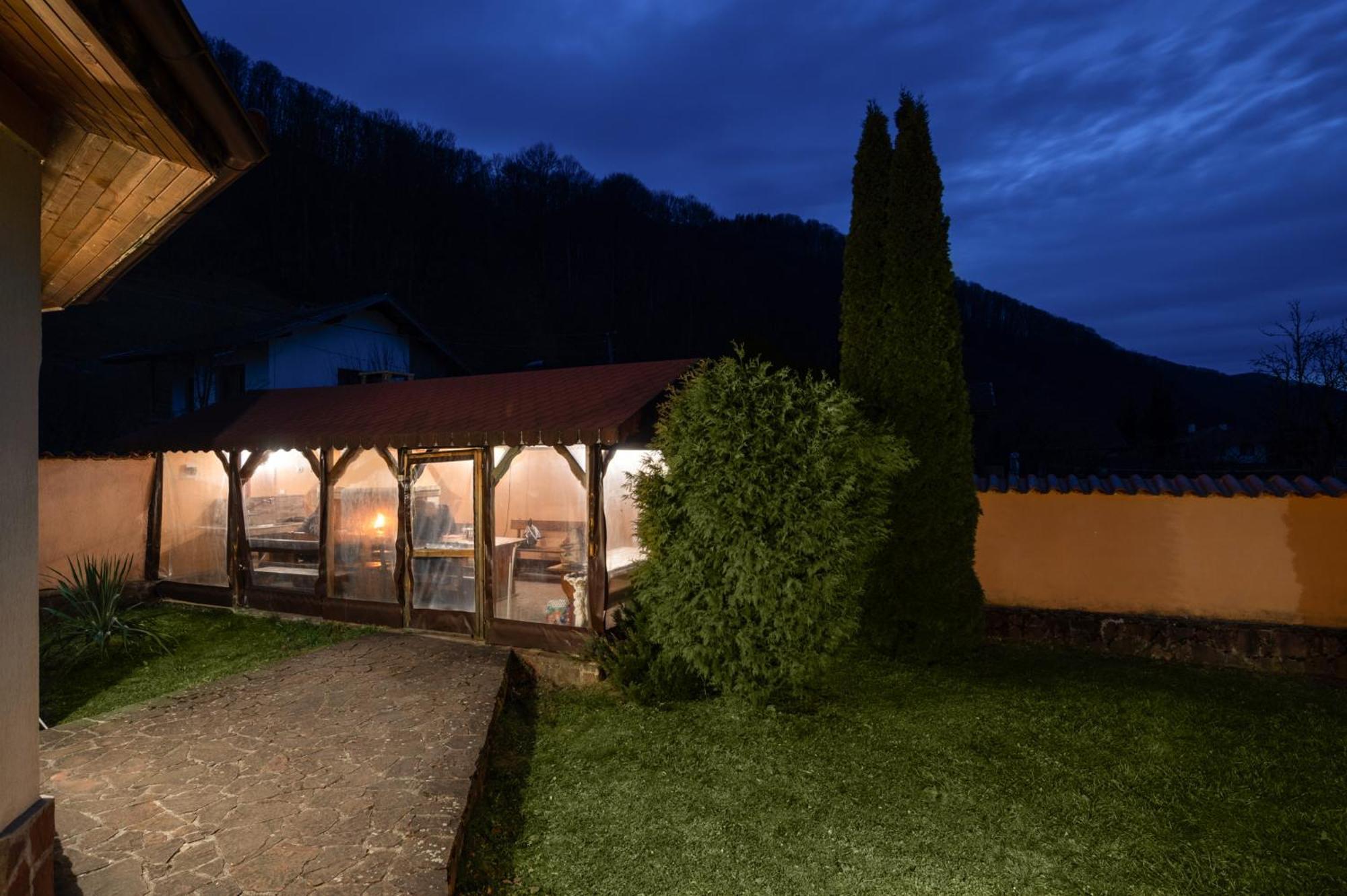 Вили Тихия Кът Ribarica Exterior photo