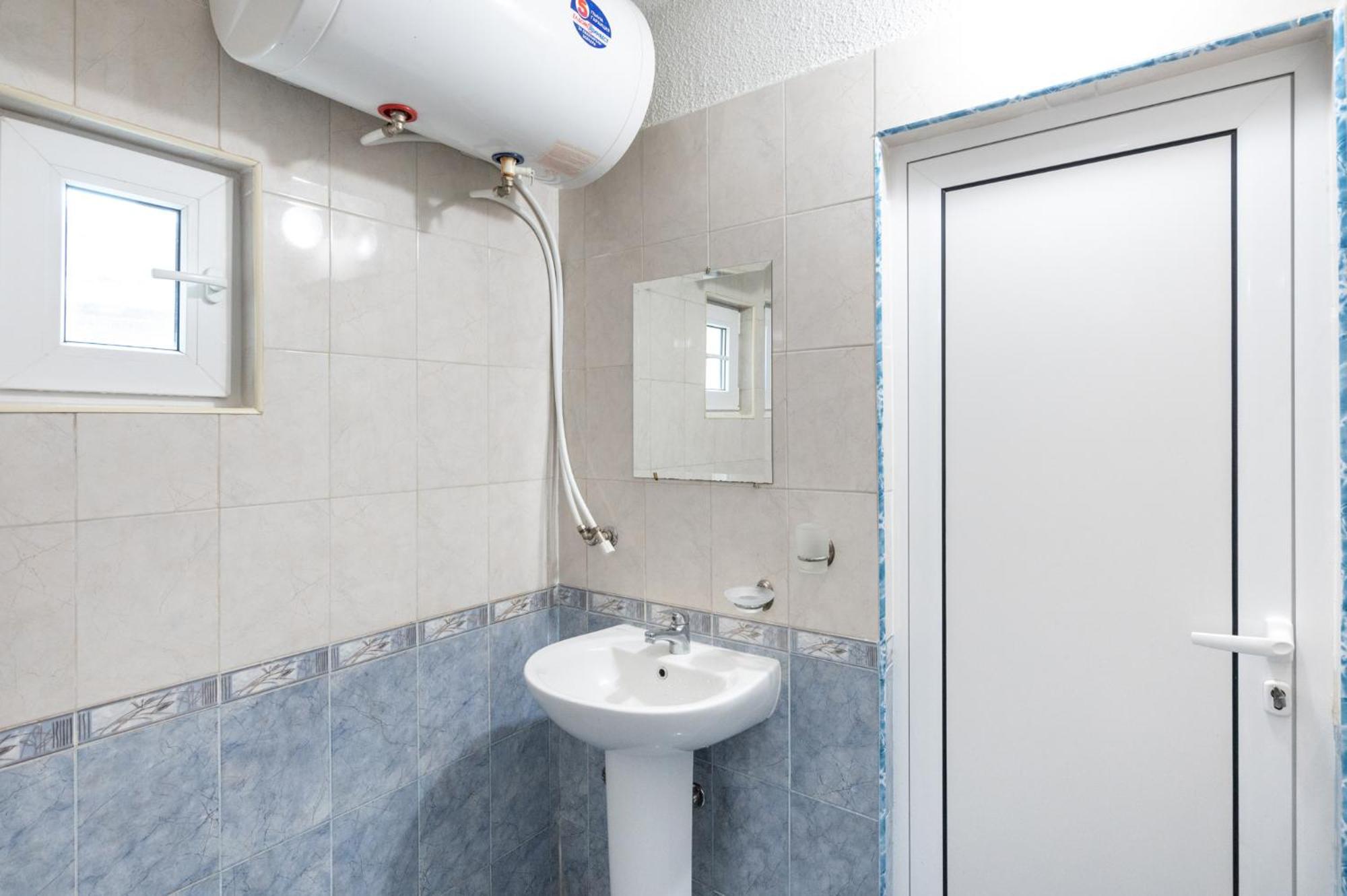 Вили Тихия Кът Ribarica Exterior photo